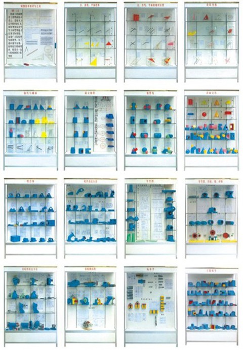 CLG-118型《機械制圖》示教陳列柜